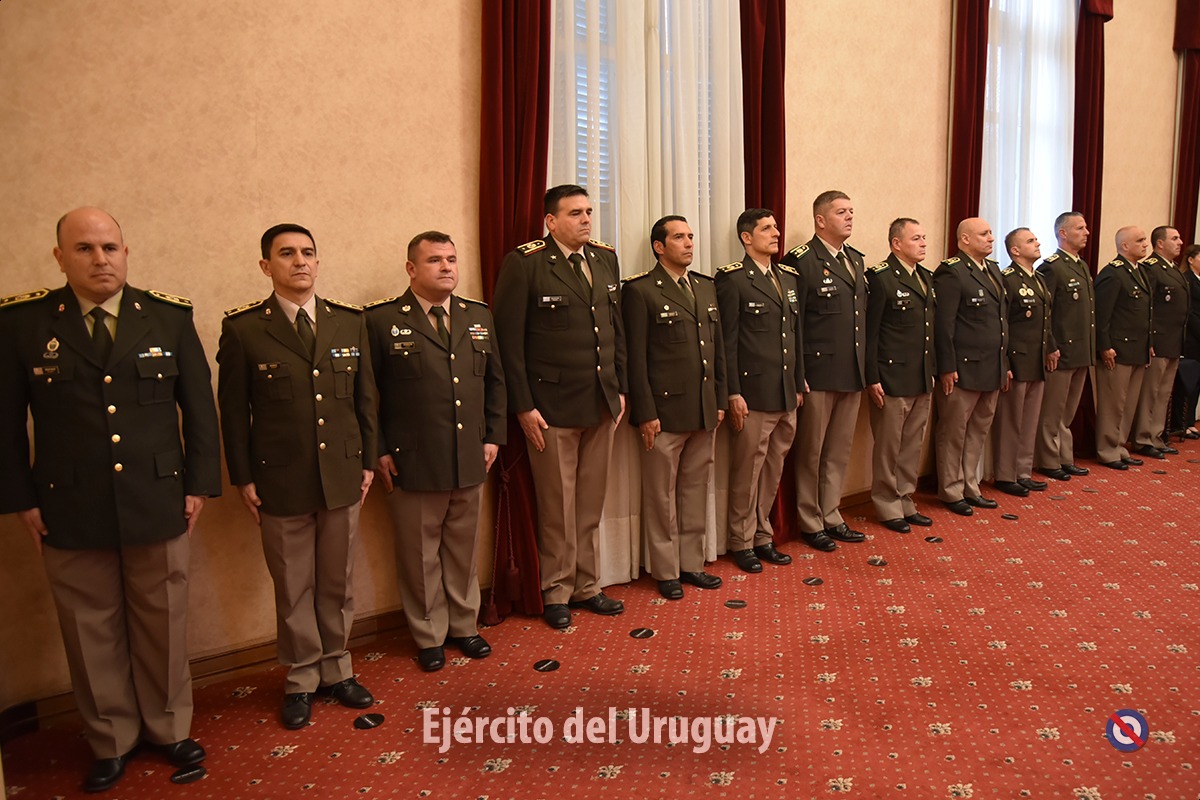 Ceremonia De Ascenso De Tenientes Coroneles Al Grado De Coronel Ejército Nacional